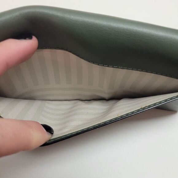 Kate Spade Green Wallet - Picture 13 of 15